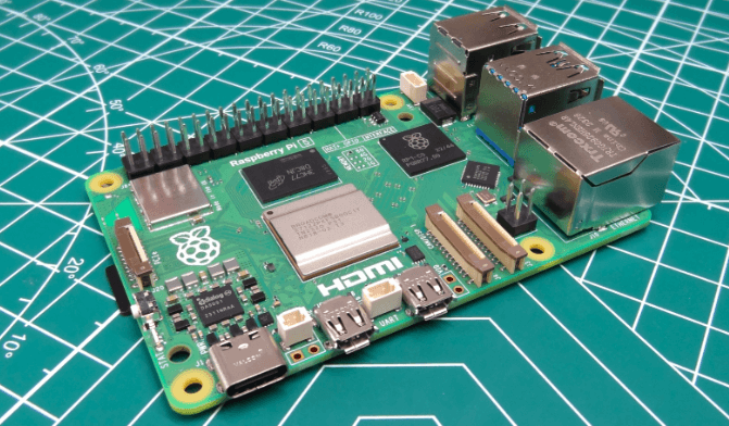 Raspberry Pi 5 and 5